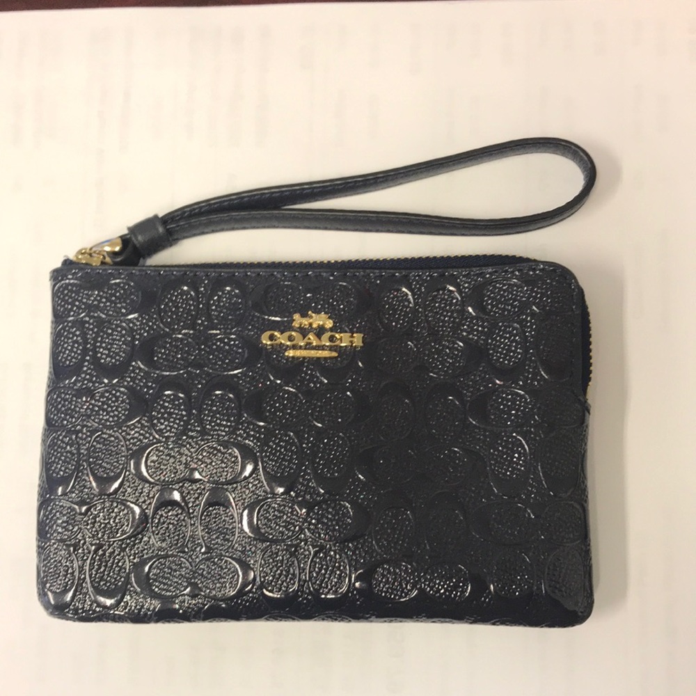 NWOT, COACH Debossed Logo Wristlet Patent Blue